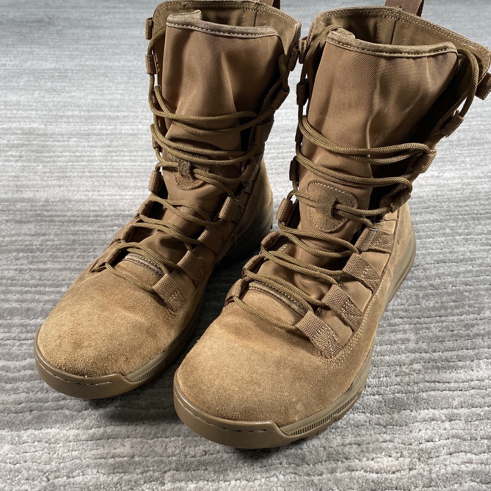 Nike Tactical Boots Mens Size 9 Brown Suede Lace Up Military Combat 922471-900